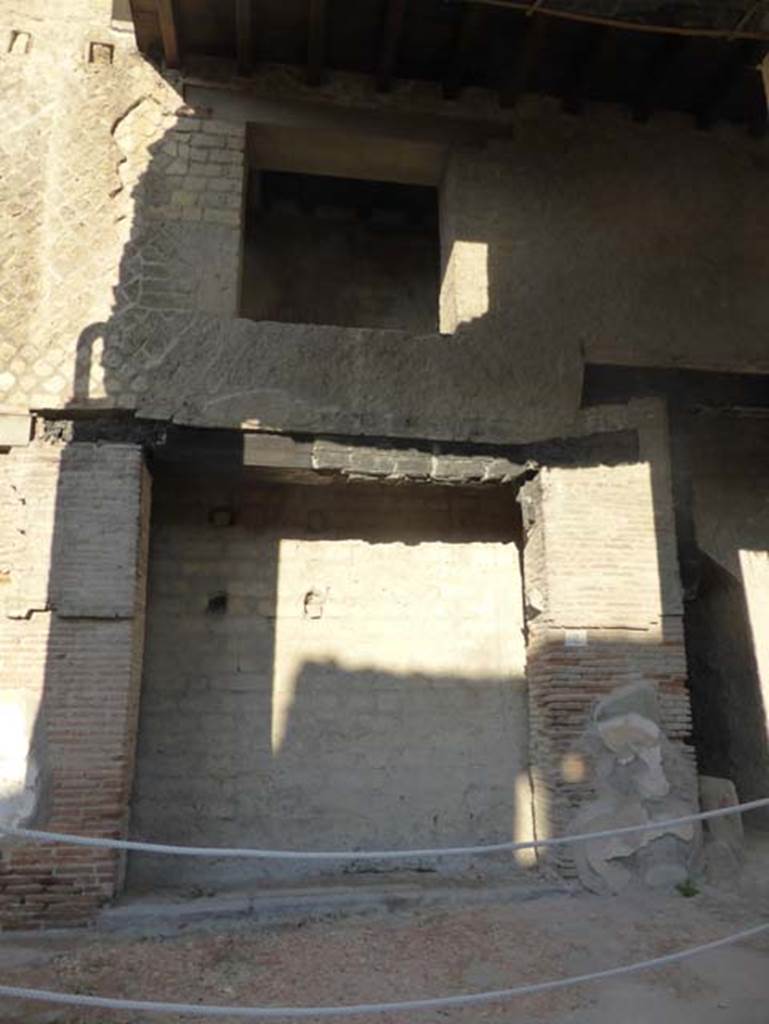 Decumanus Maximus, Herculaneum, September 2015. 
Building on north side of the Decumanus Maximus, doorway numbered 2.
