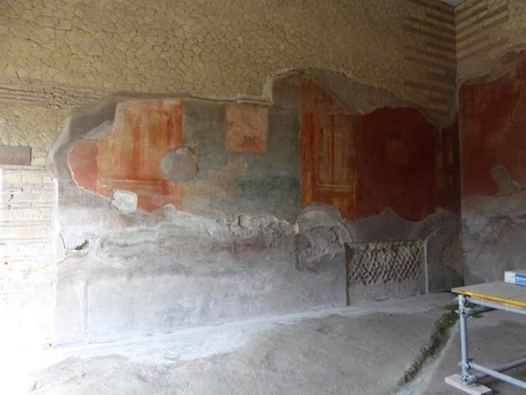 II.2 Herculaneum, October 2014. Looking towards west wall of large salon. Photo courtesy of Michael Binns.