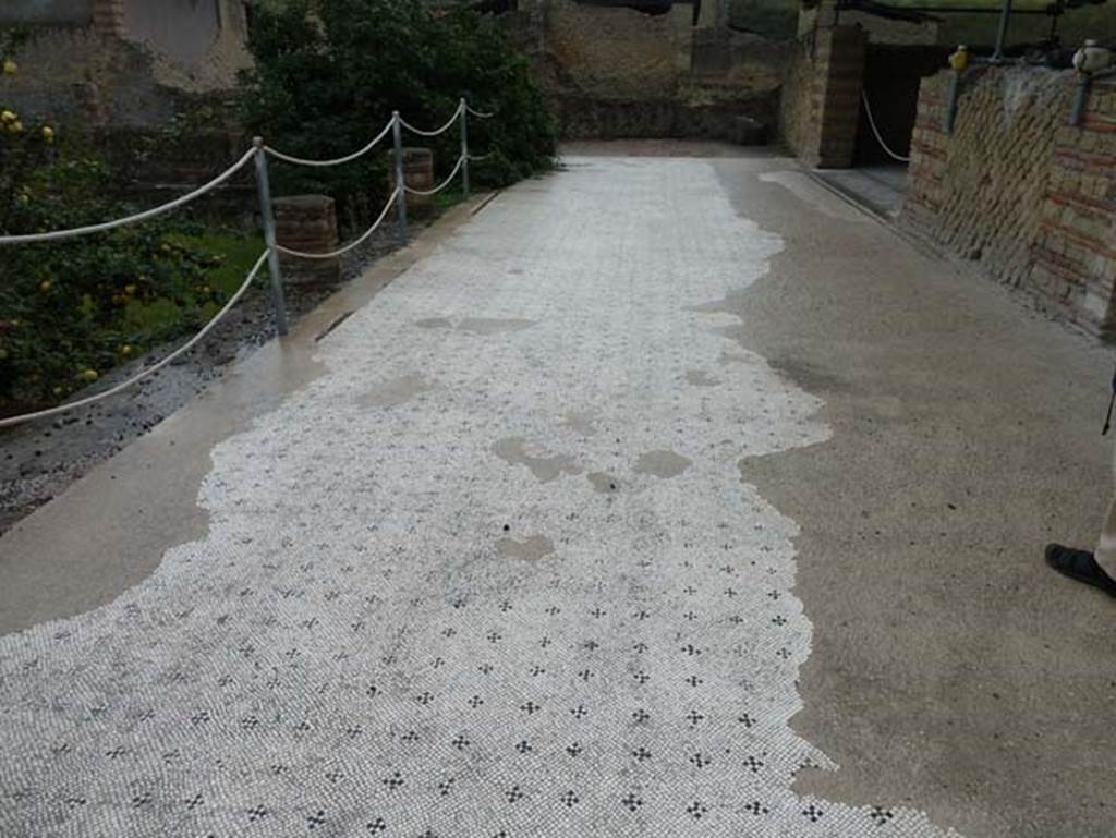 III.1 Herculaneum, September 2015. Room 64, looking east across mosaic floor in south portico of the garden area.

 
