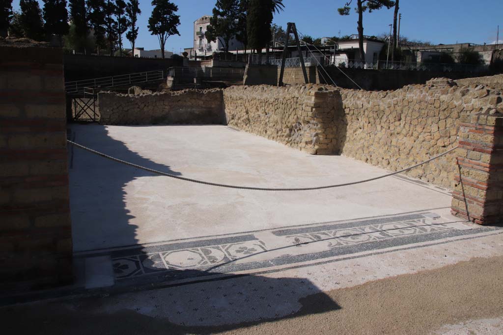 III.1 Herculaneum, October 2020. Room 23, looking south from peristyle 31. Photo courtesy of Klaus Heese.