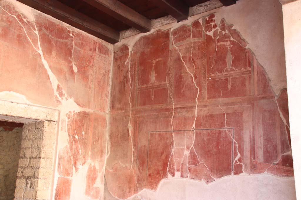 III.3 Herculaneum. September 2019. Looking towards south-east corner and south wall of tablinum.
Photo courtesy of Klaus Heese.
