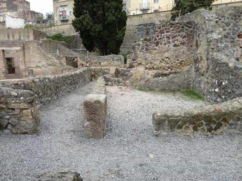 III.3 Herculaneum, May 2010. Looking west in southern part of house. towards trees in garden of Casa del Genio. 