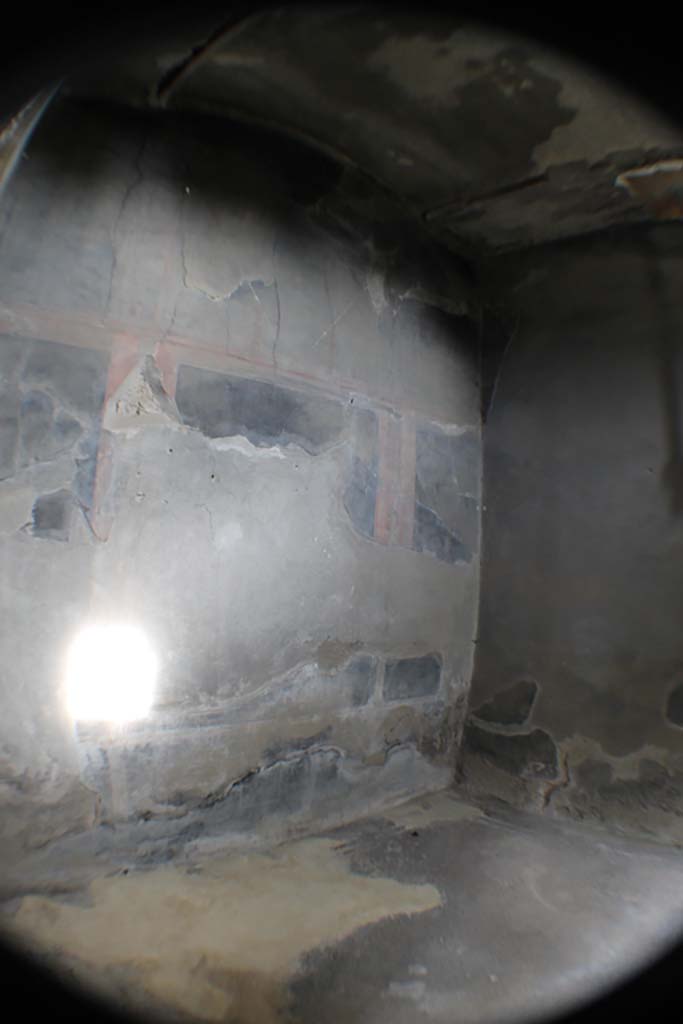 III.3, Herculaneum, March 2014. Room 19, looking east along north wall.
Foto Annette Haug, ERC Grant 681269 DÉCOR.
