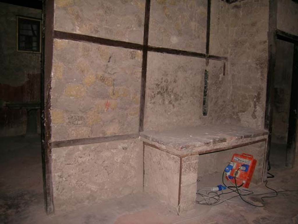 III.13, Herculaneum, April 2005. 
Looking towards south wall and hearth in upper floor corridor, with doorways to rooms on either side.
Photo courtesy of Nicolas Monteix.
