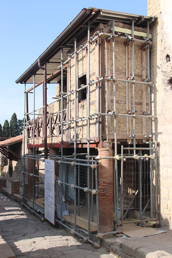 III.14, Herculaneum, October 2023. 
Looking south along west side of Cardo IV Inferiore. Photo courtesy of Klaus Heese.
