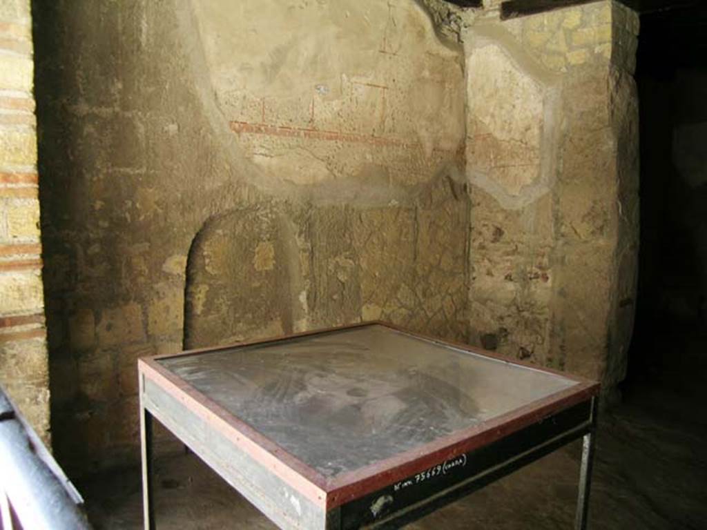 III 15, Herculaneum, May 2006. Looking towards south wall of shop-room. Photo courtesy of Nicolas Monteix. 