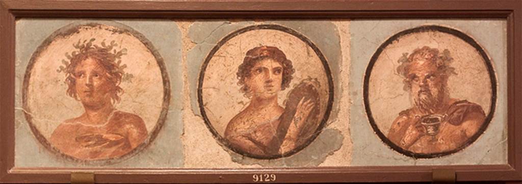 009129%20Silenus,%20Maenad%20and%20Satyr%20Herculaneum