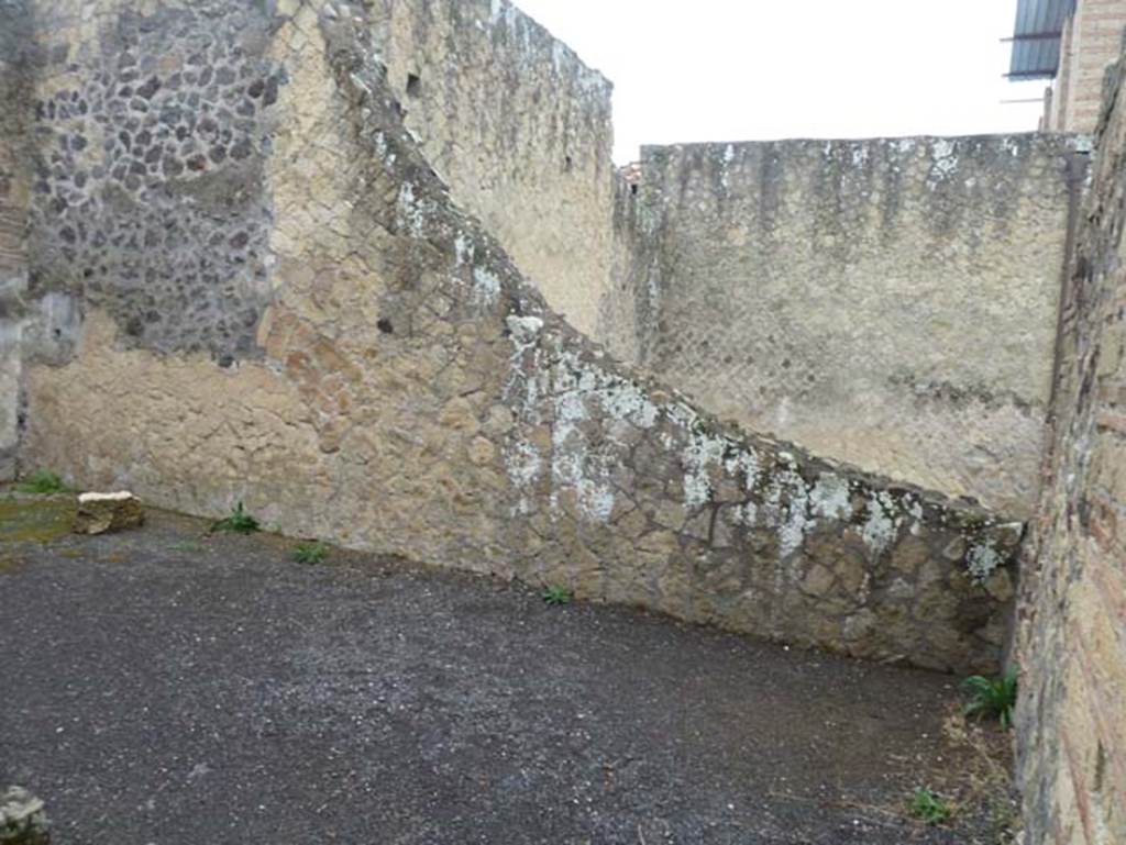 IV.4 Herculaneum. September 2015. Room 7, looking south.