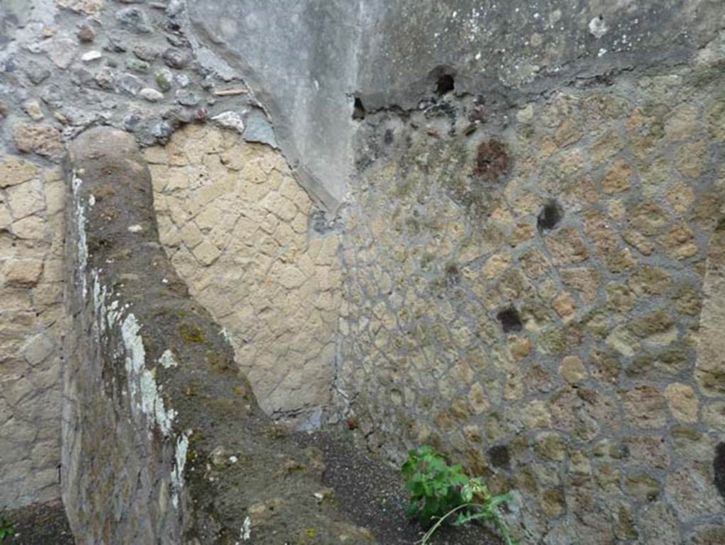 IV.4 Herculaneum. September 2015. Looking north-east into room 15, from room 14.