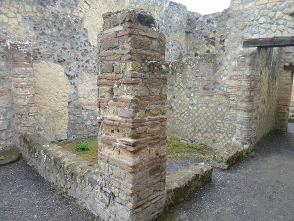 IV.4 Herculaneum. September 2015. Looking south-west across courtyard 12.