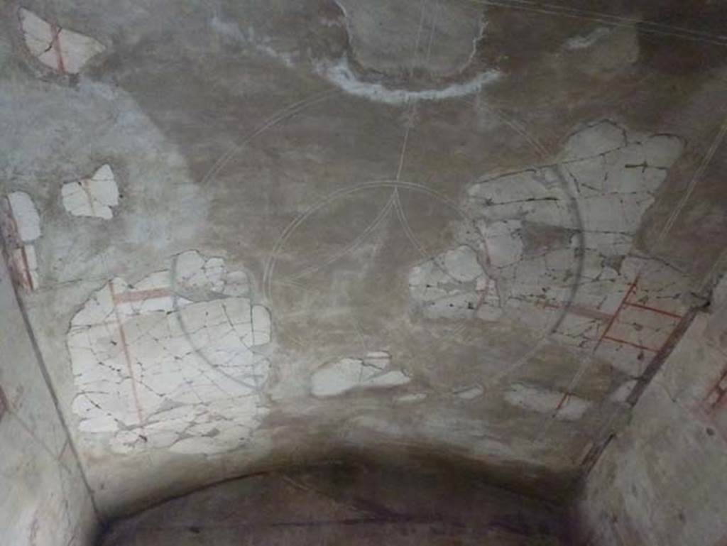 IV.4 Herculaneum. October 2012. Room 23, ceiling of anteroom. Photo courtesy of Michael Binns.