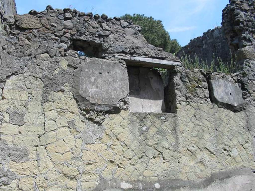 IV.6, Herculaneum, May 2003. Room 11, north wall of oecus/exedra. Photo courtesy of Nicolas Monteix.