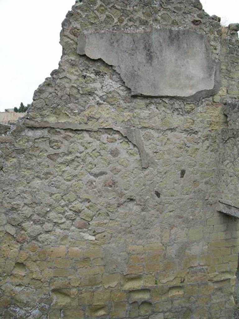 IV.18 Herculaneum, May 2005. Room 3, west wall. Photo courtesy of Nicolas Monteix.