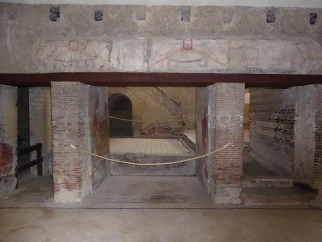 V.8 Herculaneum. October 2014. 
Room 1, looking towards east side, through tablinum towards courtyard area, with small corridor on either side.
Photo courtesy of Michael Binns.
