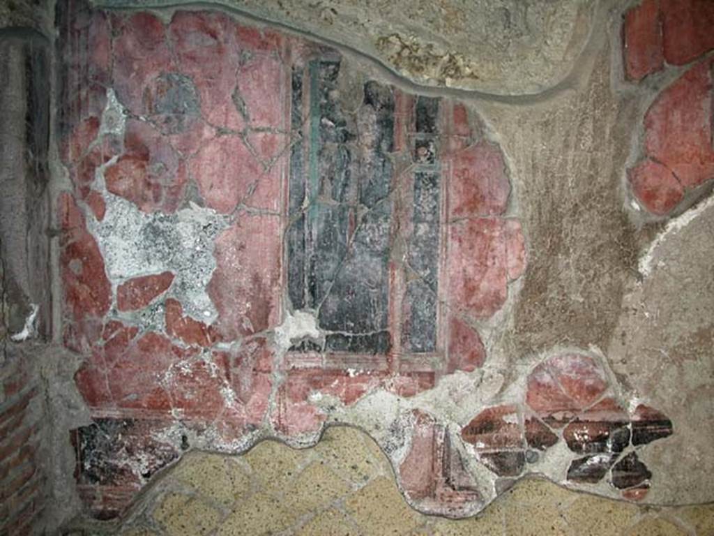 V.12, Herculaneum. September 2003. Detail from north end of east wall of shop-room. Photo courtesy of Nicolas Monteix.