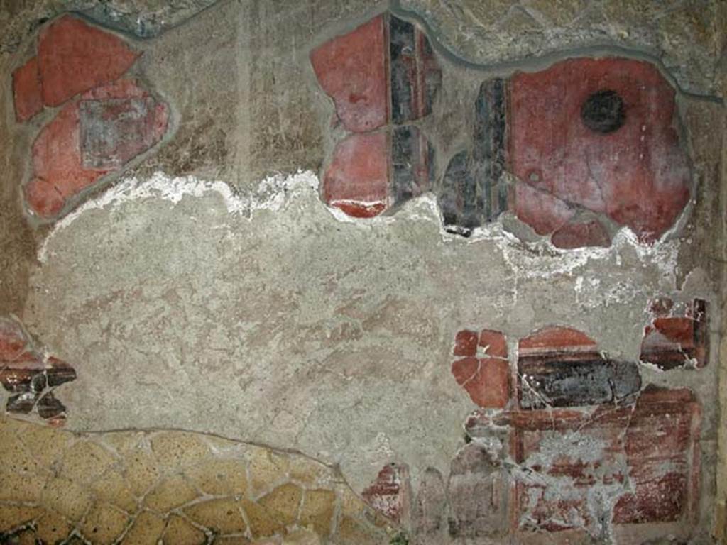 V.12, Herculaneum. September 2003. East wall of shop-room. Photo courtesy of Nicolas Monteix.