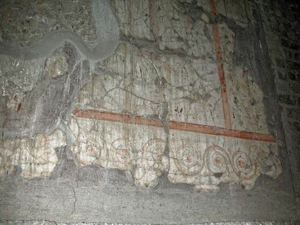 V.14/16, Herculaneum. September 2003.  
Upper floor, detail of decoration on wall of rooms behind room G (also known as room 16), above V.13.
Photo courtesy of Nicolas Monteix.

