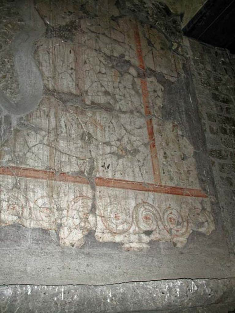 V.14/16, Herculaneum. September 2003.  
Upper floor, detail of decoration on wall of rooms behind room G (also known as room 16), above V.13.
Photo courtesy of Nicolas Monteix.
