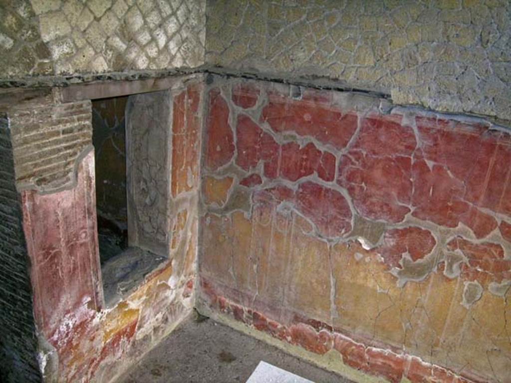 V.17, Herculaneum. May 2006. Looking towards south-west corner of shop-room.
Photo courtesy of Nicolas Monteix.
