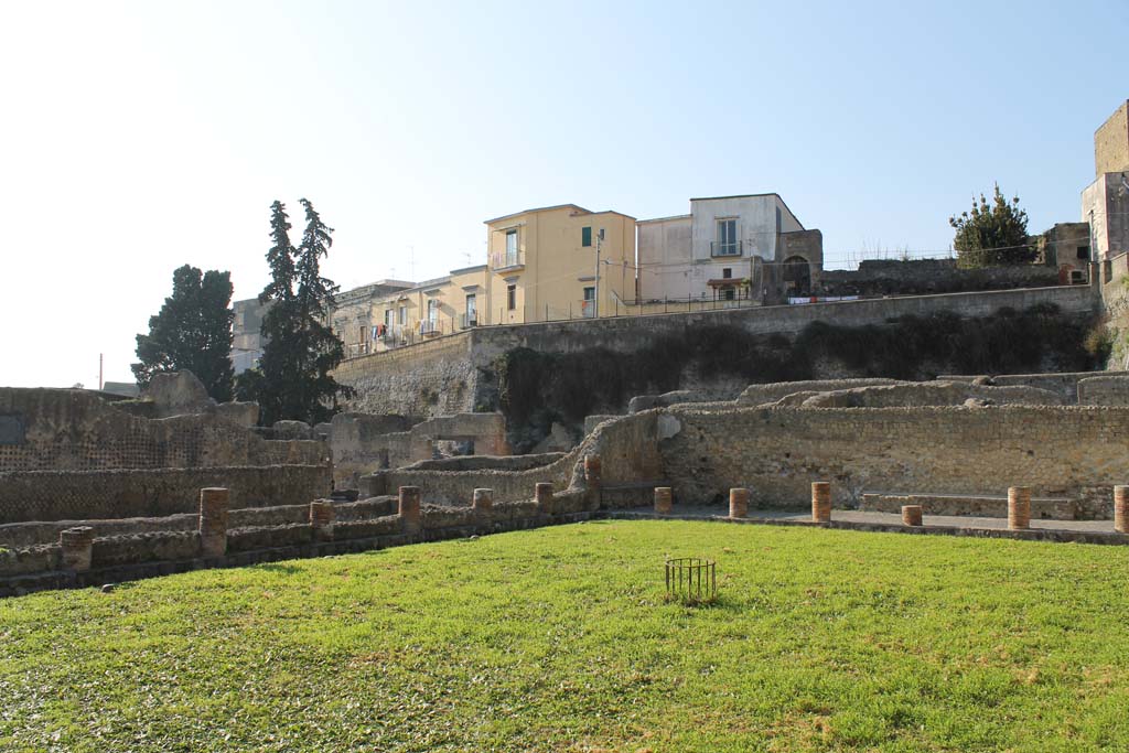 VI.1/7, Herculaneum. March 2014. Looking south-west from east portico.
Foto Annette Haug, ERC Grant 681269 DÉCOR
