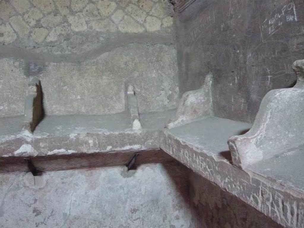 VI.8, Herculaneum. August 2013. Detail of shelving in north-east corner. Photo courtesy of Buzz Ferebee.

