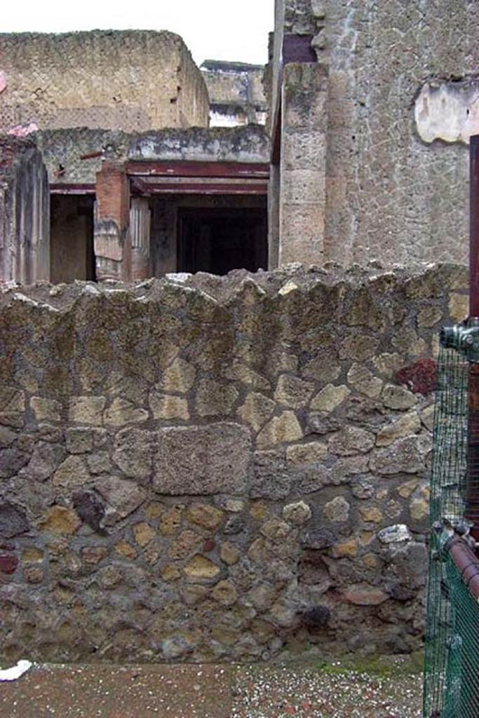 VI.11, Herculaneum, January 2002. Looking west to exterior wall in Cardo IV.
Over the wall, looking west along the north portico. Photo courtesy of Nicolas Monteix.
