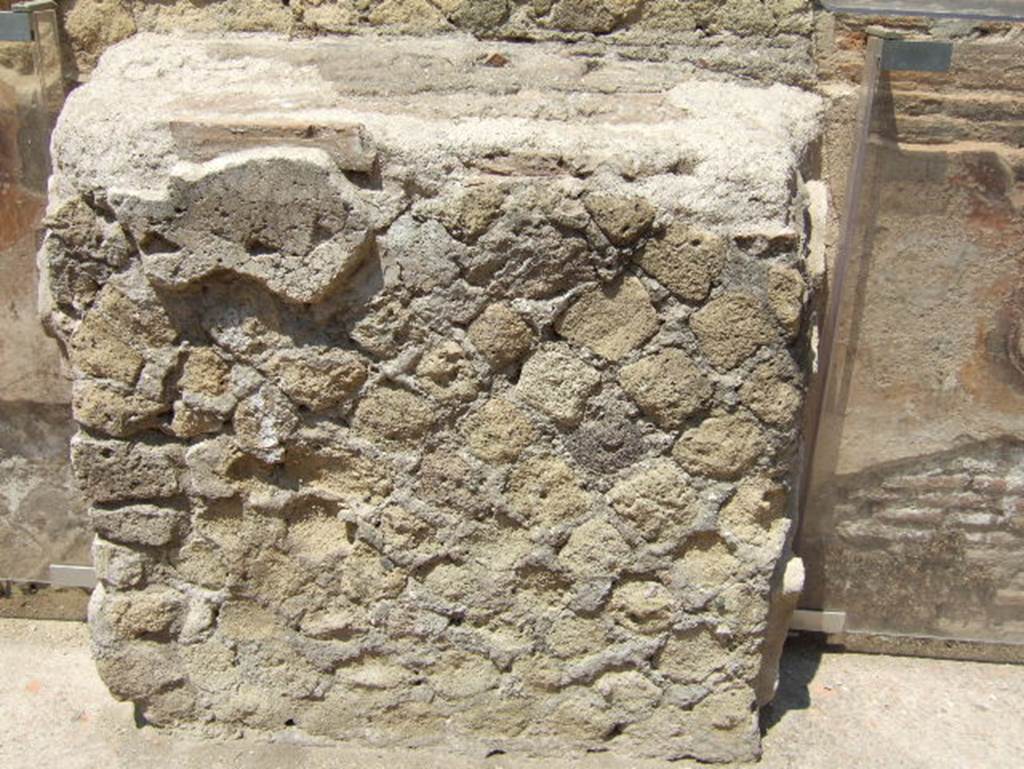 Cardo IV, north-east corner. May 2006. Street altar. Looking west.

 
