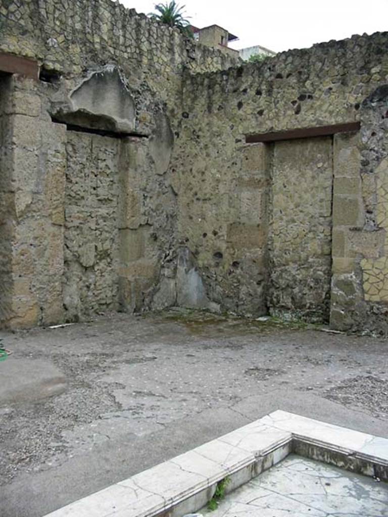 VI.13/11, Herculaneum. May 2003. Atrium, looking towards north-east corner. 
Photo courtesy of Nicolas Monteix.

