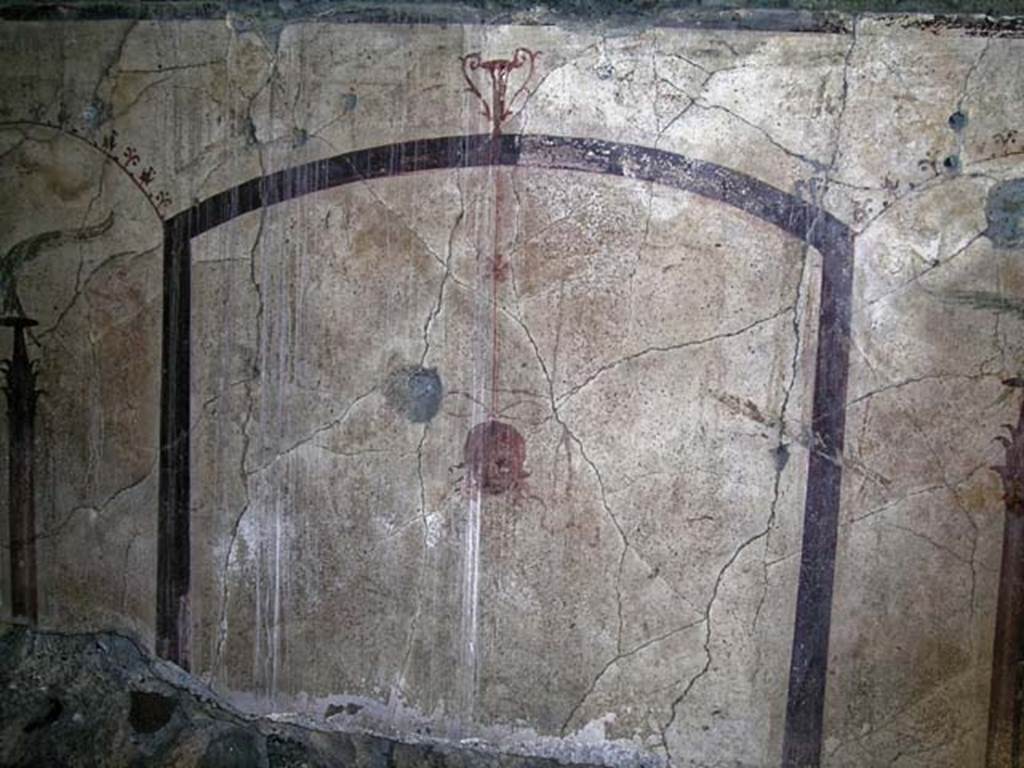 VI.13/11, Herculaneum. May 2004. Corridor between tablinum and oecus. Detail from west wall. 
Photo courtesy of Nicolas Monteix.
