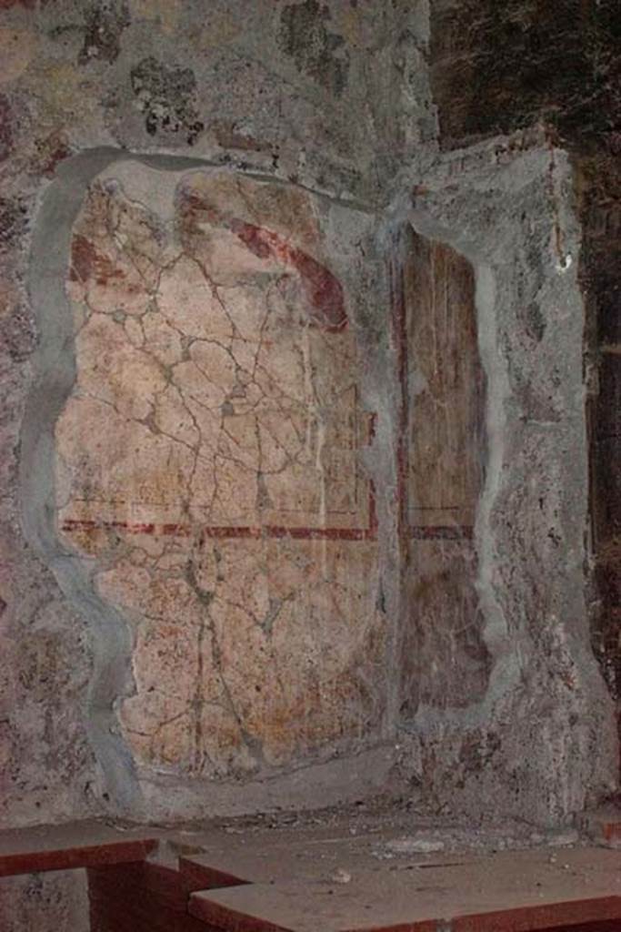 VI.15, Herculaneum. Not dated.  Painted decoration on upper floor. 
Photo courtesy of Nicolas Monteix.

