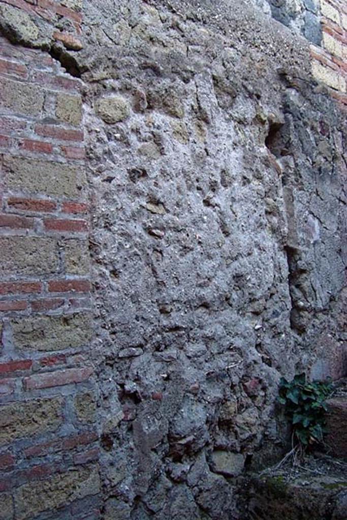 VI.17, Herculaneum. February 2003. 
North wall of stairs, with blocked window from east end of tablinum. 
Photo courtesy of Nicolas Monteix.
