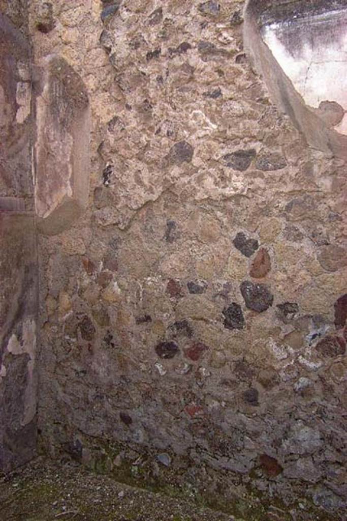 VI.17, Herculaneum. Not dated. Looking towards south-east corner and south wall of cubiculum. 
Photo courtesy of Nicolas Monteix.

