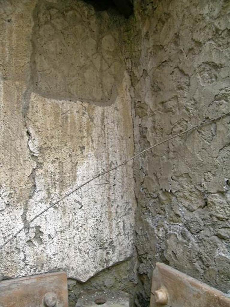 VI.17/26, Herculaneum. May 2004. Looking towards south wall and south-west corner. 
Photo courtesy of Nicolas Monteix.
