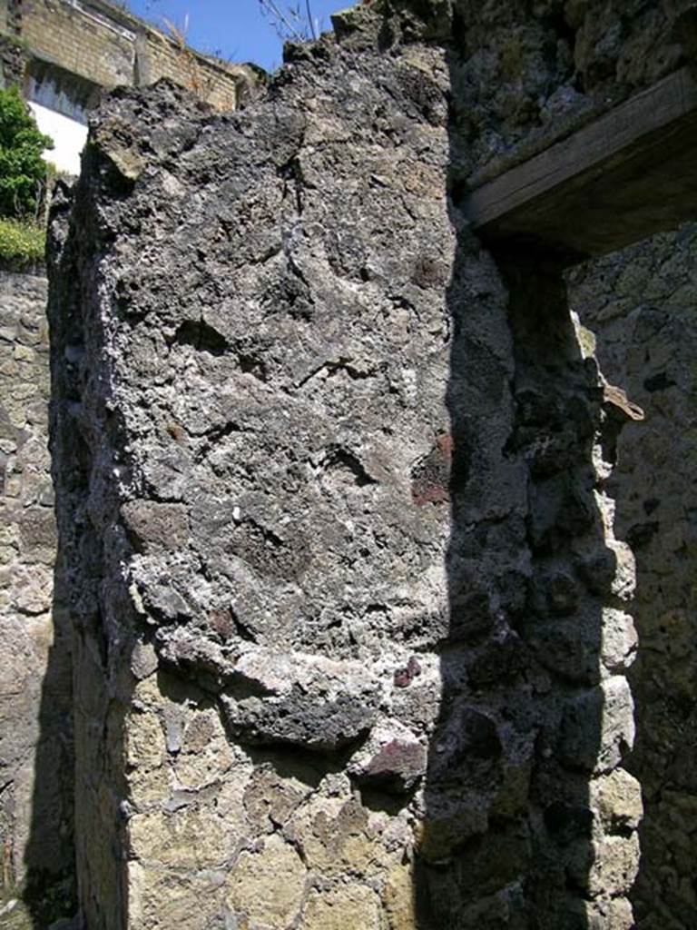 VI.17/26, Herculaneum. May 2004. Looking towards west wall. Photo courtesy of Nicolas Monteix.