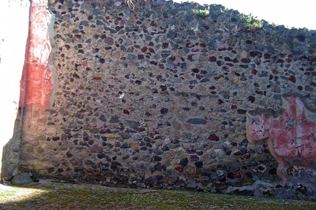 VI.17, Herculaneum. February 2003. East wall of atrium. Photo courtesy of Nicolas Monteix.

