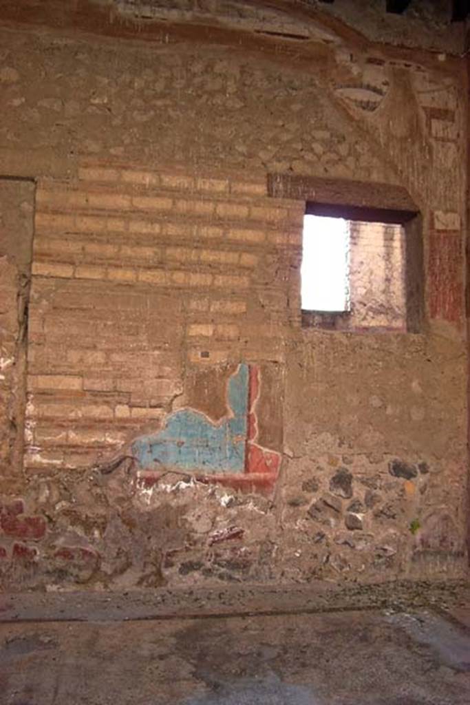 VI.17, Herculaneum. February 2003. South wall of tablinum, at west end. 
Photo courtesy of Nicolas Monteix.
