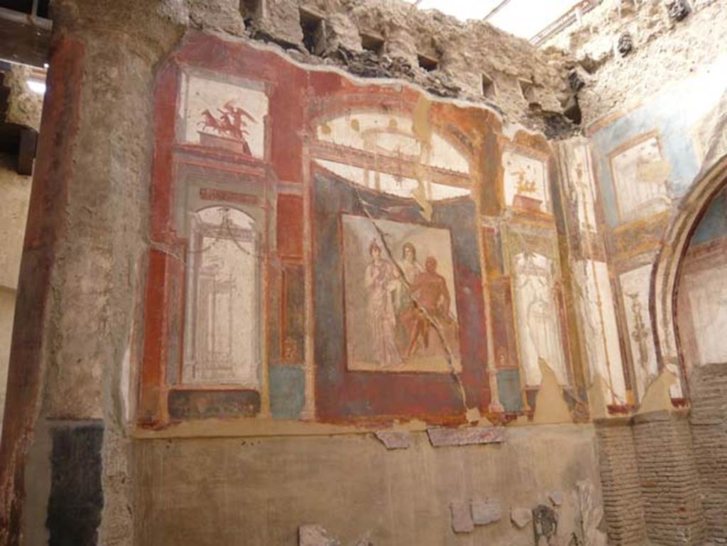 VI.21 Herculaneum. August 2013. Looking towards the east wall. Photo courtesy of Buzz Ferebee.