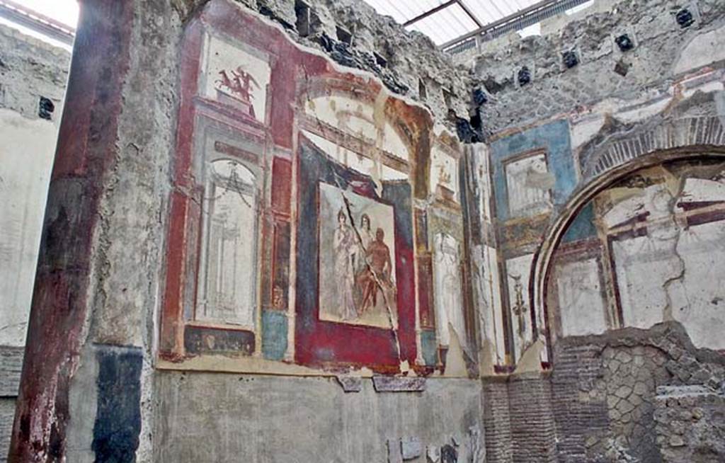 VI.21 Herculaneum. October 2001. Looking towards the east wall. Photo courtesy of Peter Woods.
