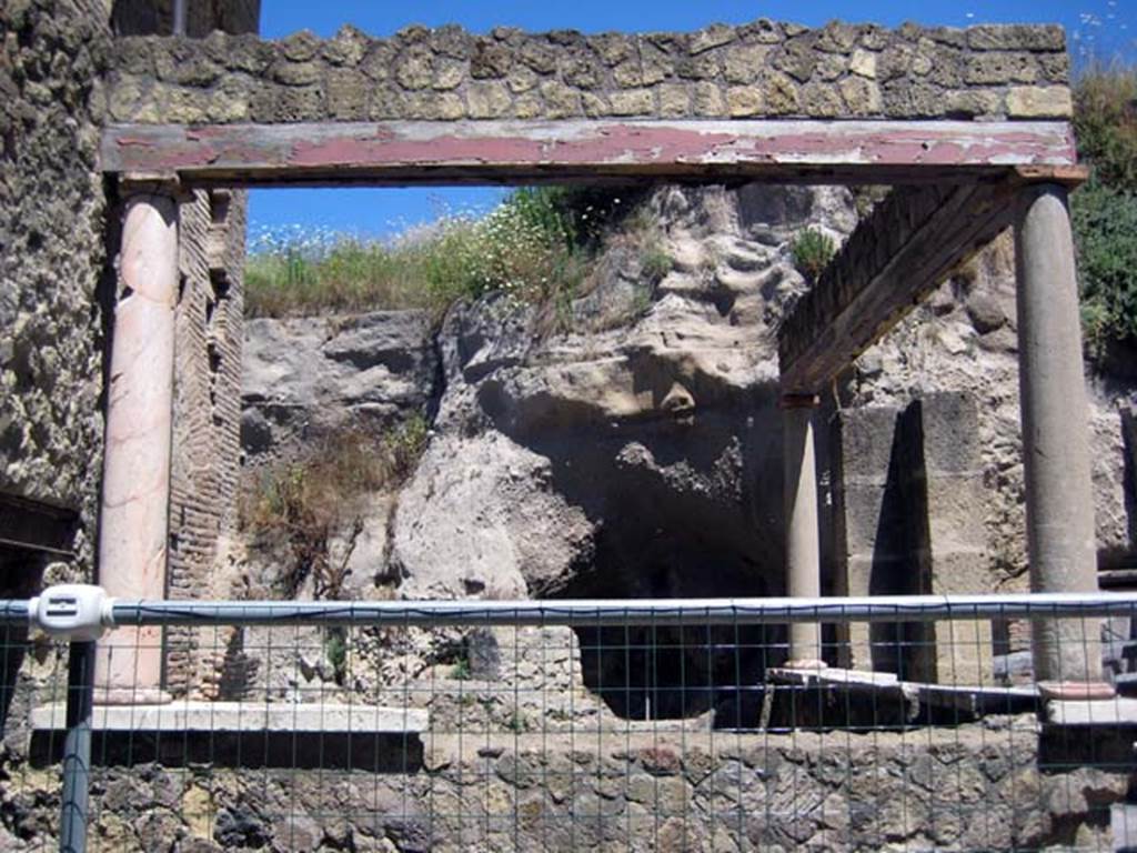 VI.22 Herculaneum. June 2011. Looking west from entrance into VI.21. Photo courtesy of Sera Baker.