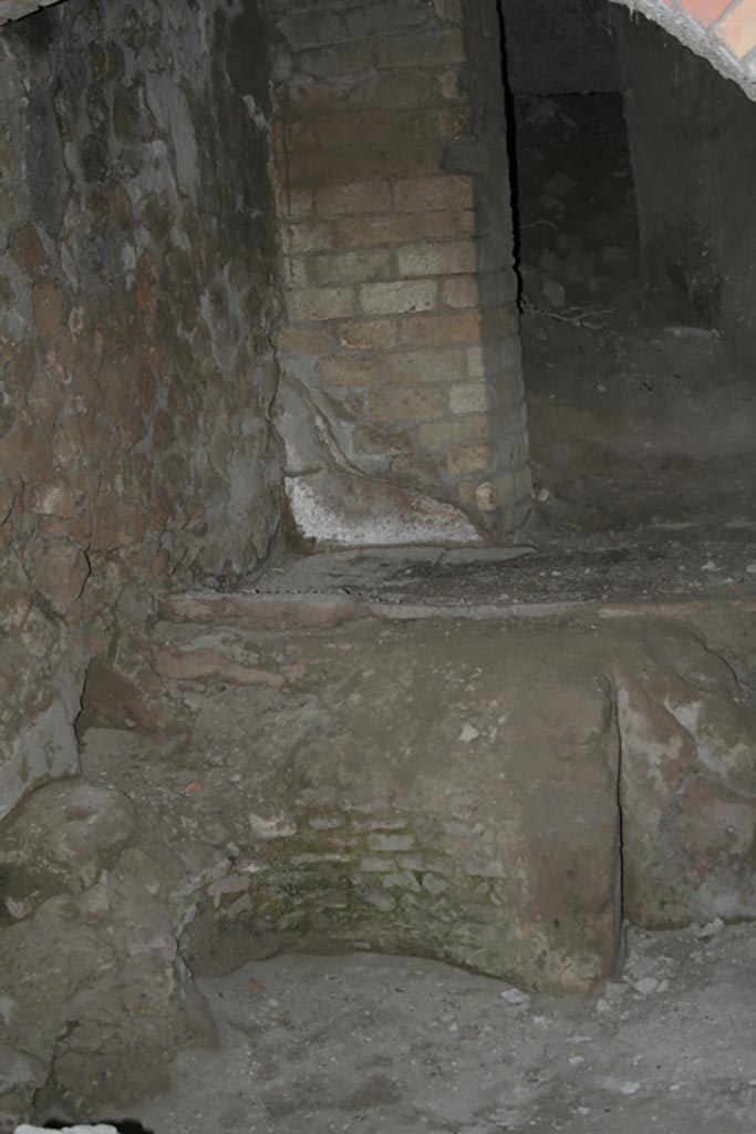 VII.12 Herculaneum, February 2007. Looking west. Photo courtesy of Nicolas Monteix.