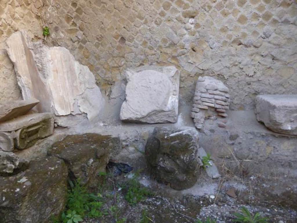 Ins. VII, Herculaneum, September 2015. Finds from the Basilica.