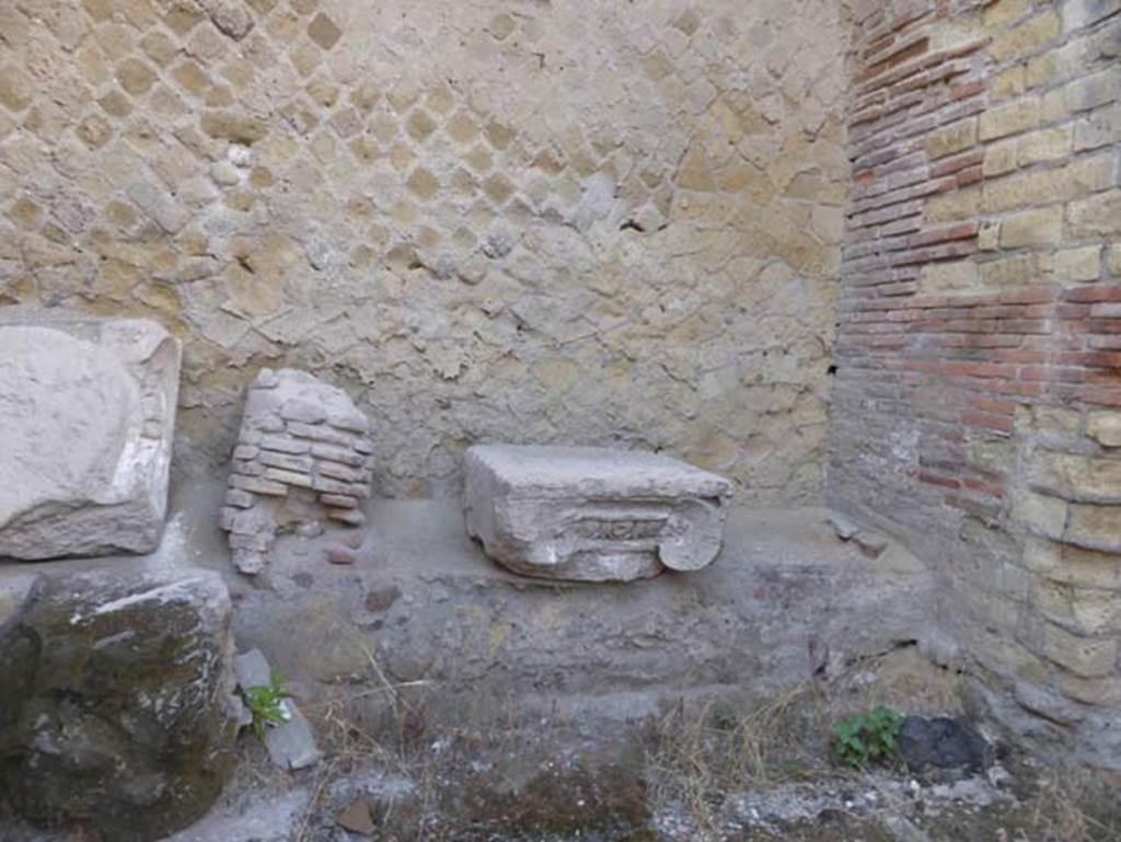 Ins. VII, Herculaneum, September 2015. Finds from the Basilica.