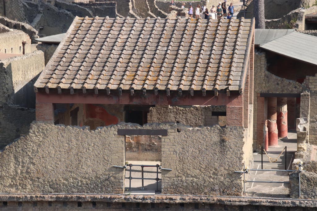 Ins. Or. I.1, Herculaneum. October 2023. 
Looking north towards doorway to room 6, centre left, and doorway to corridor leading to atrium, on right. Photo courtesy of Klaus Heese.

