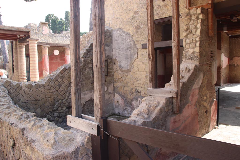 Ins. Orientalis I, 1, Herculaneum, October 2023. Looking into room on north side of entrance doorway. Photo courtesy of Klaus Heese.