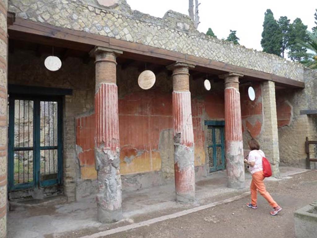 Ins. Orientalis I, 2, Herculaneum, September 2015. North side of atrium.