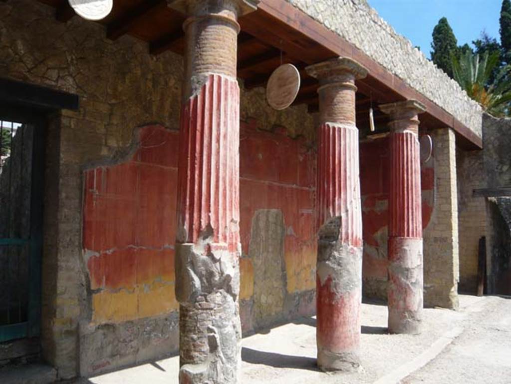 Ins. Or.I.2, Herculaneum. August 2013. Looking east along north side of atrium. 
Photo courtesy of Buzz Ferebee.  
