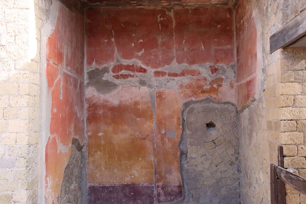 Ins. Or.I.2, Herculaneum. October 2020. Looking towards north wall of north ala. Photo courtesy of Klaus Heese.   