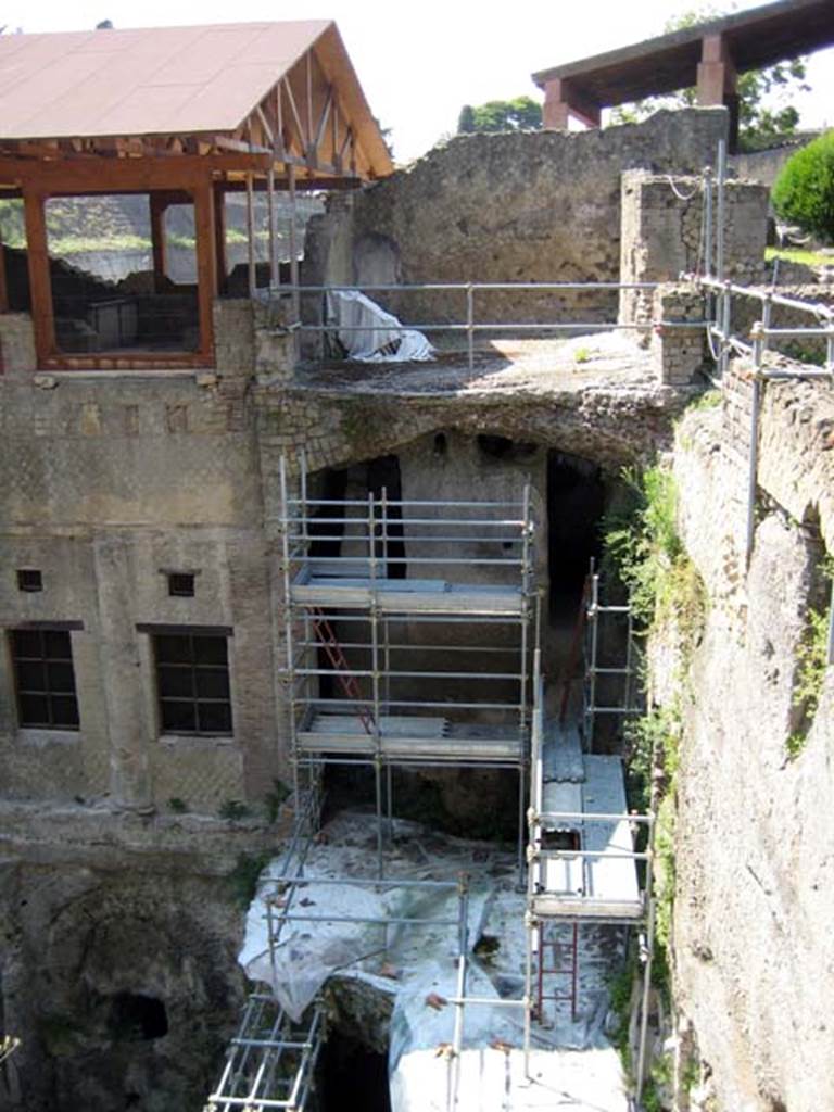 Ins. Or. 1. 2, Herculaneum. July 2009. Looking west. Photo courtesy of Sera Baker.