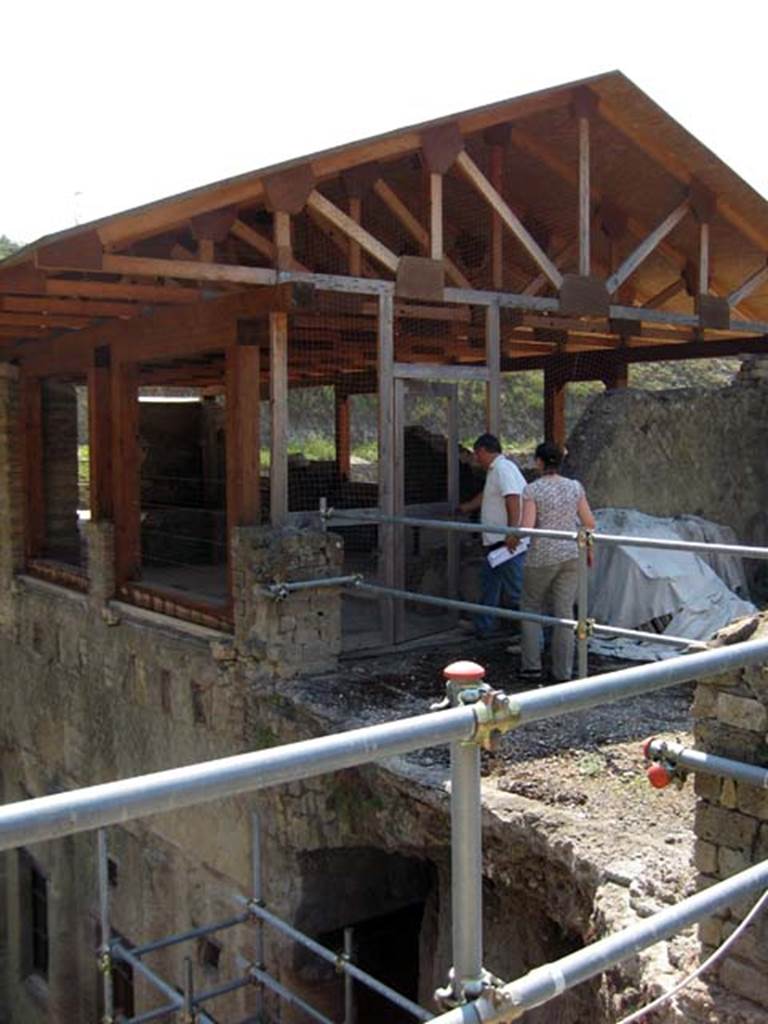 Ins. Or.1.2, Herculaneum. July 2009. 
Looking south towards upper floor room, known as the Marble Salon, or great hall.
Photo courtesy of Sera Baker.
