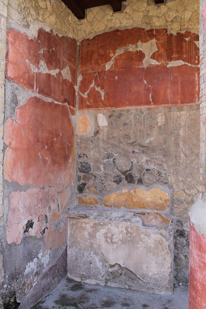 Ins. Orientalis I, 2, Herculaneum, March 2014. 
Looking towards south wall in south-east corner of atrium
Foto Annette Haug, ERC Grant 681269 DÉCOR
